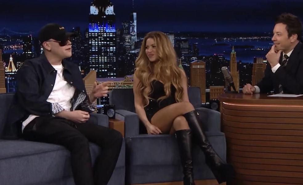 Bizarrap y Shakira pasean el nombre de Quevedo en Estados Unidos