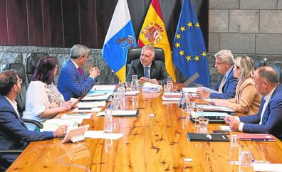 El presidente inicia su viaje de dos días a Rabat liderando una misión comercial
