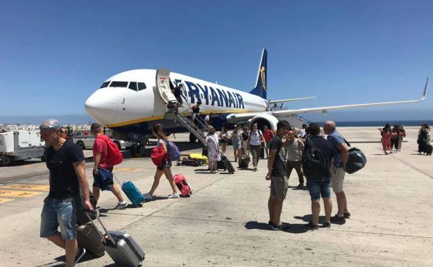 Malestar en las aerolíneas porque no se les escuchó antes de decidir la ruta OSP