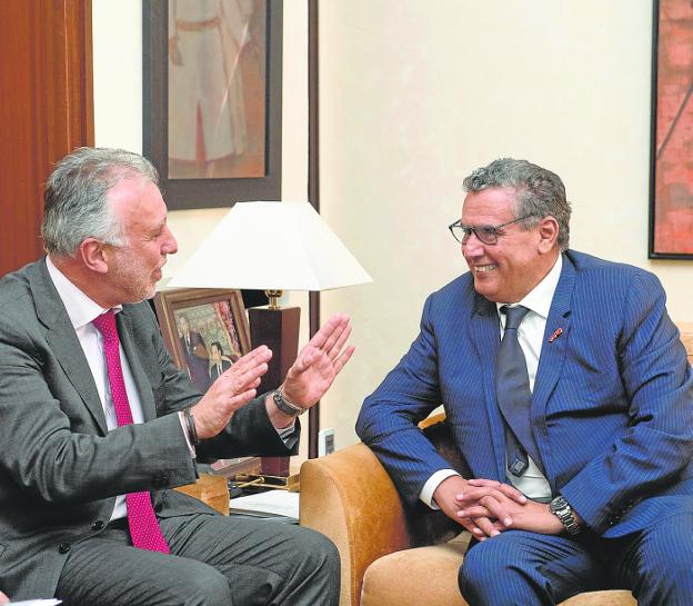 Canarias y Rabat se comprometen a reactivar la línea Fuerteventura-Tarfaya