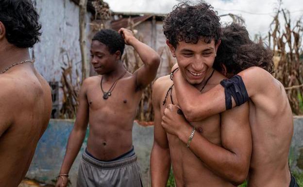 'Los reyes del mundo': Concha de Oro a la Colombia libre