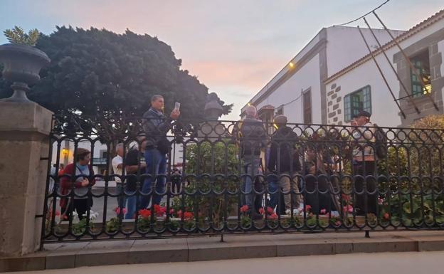 Boicot a la presentación de la candidatura a la Alcaldía de Carmen Hernández por Nueva Canarias