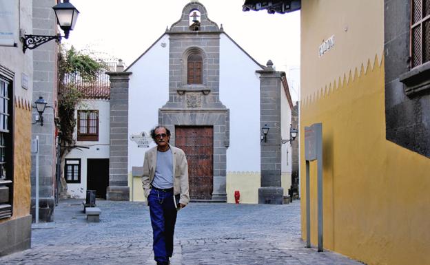 Carlos Álvarez reescribe en castellano la 'Crónica de la conquista de Canarias'