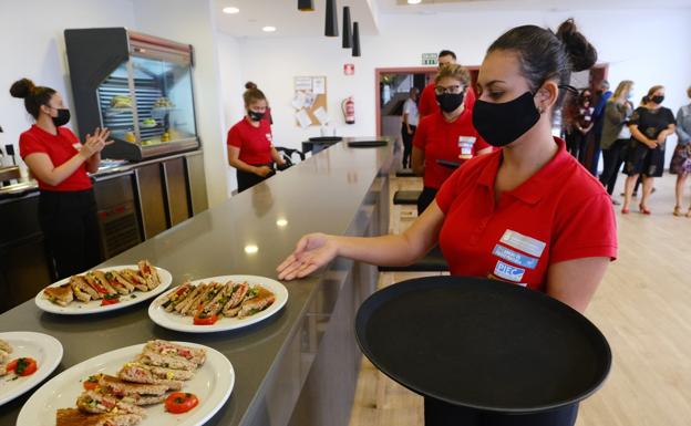 47 mujeres menos en las listas del desempleo de febrero