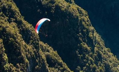 Un parapentista de carácter grave al sufrir una caída en El Hierro