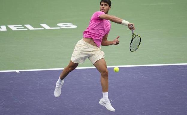 Alcaraz conquista Indian Wells y el número uno