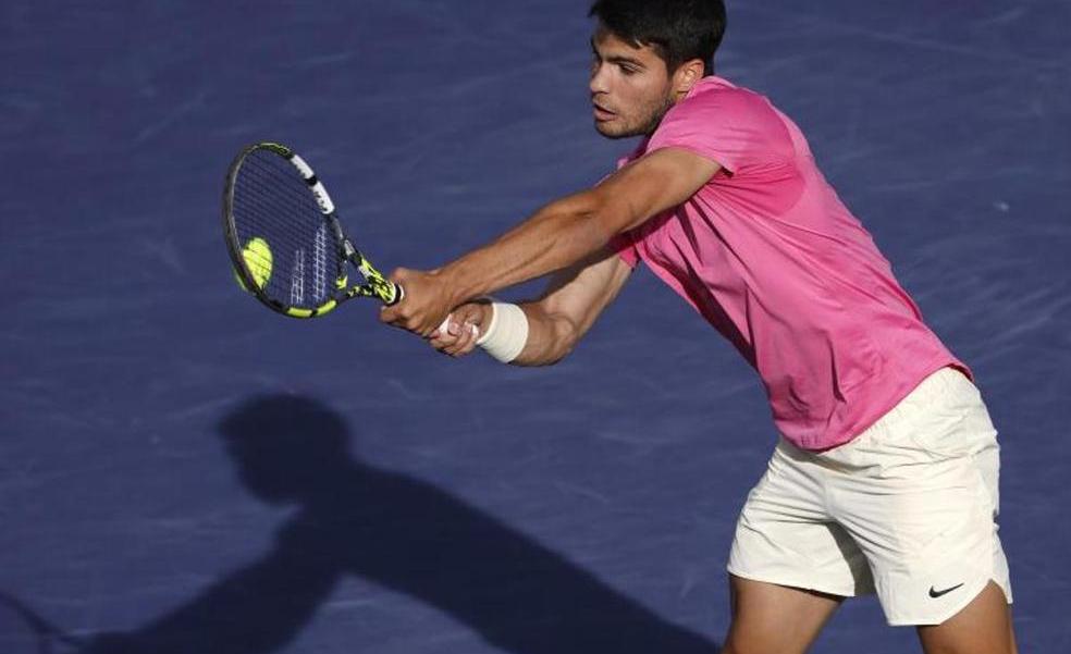 Alcaraz desarma a Sinner y peleará por Indian Wells